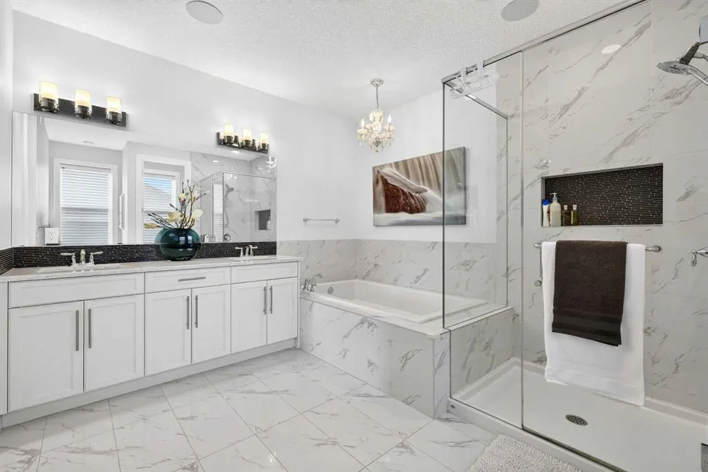 196 Stonemere Close