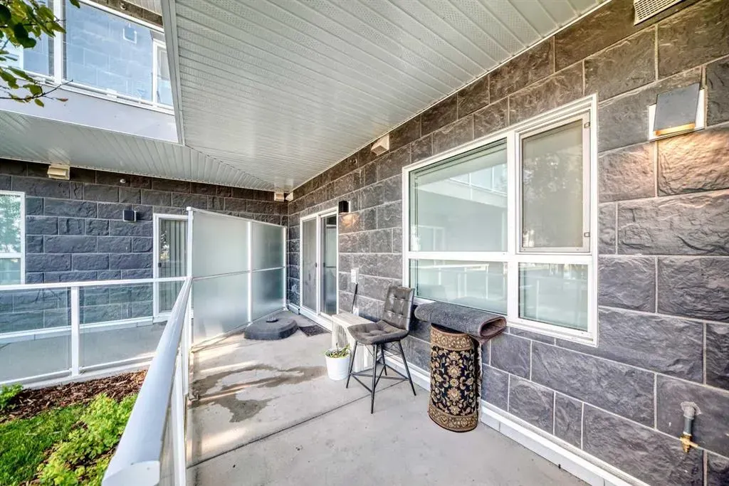 40 Carrington Plaza NW #120
