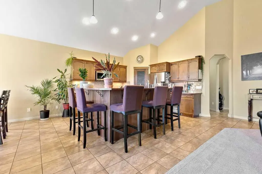 17 Dain Place NW