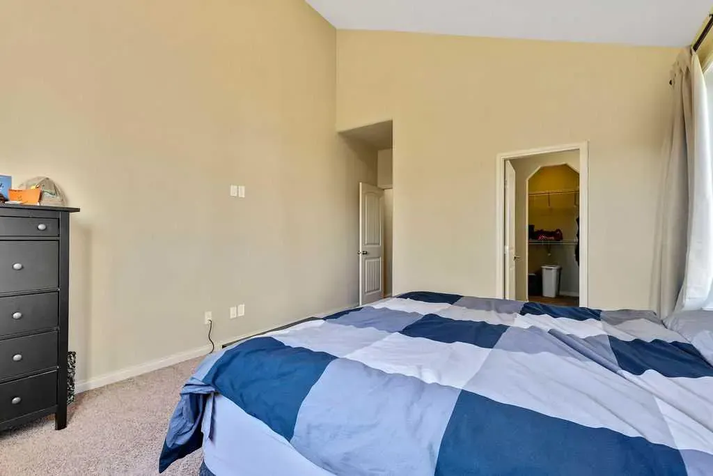 17 Dain Place NW