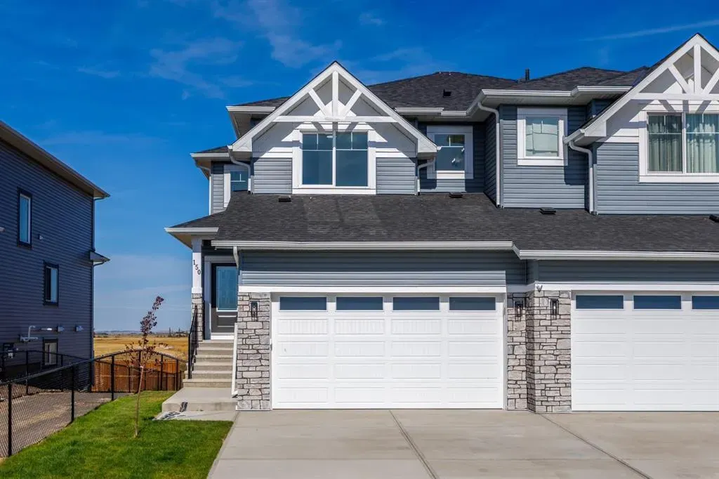 150 Lakewood Crescent