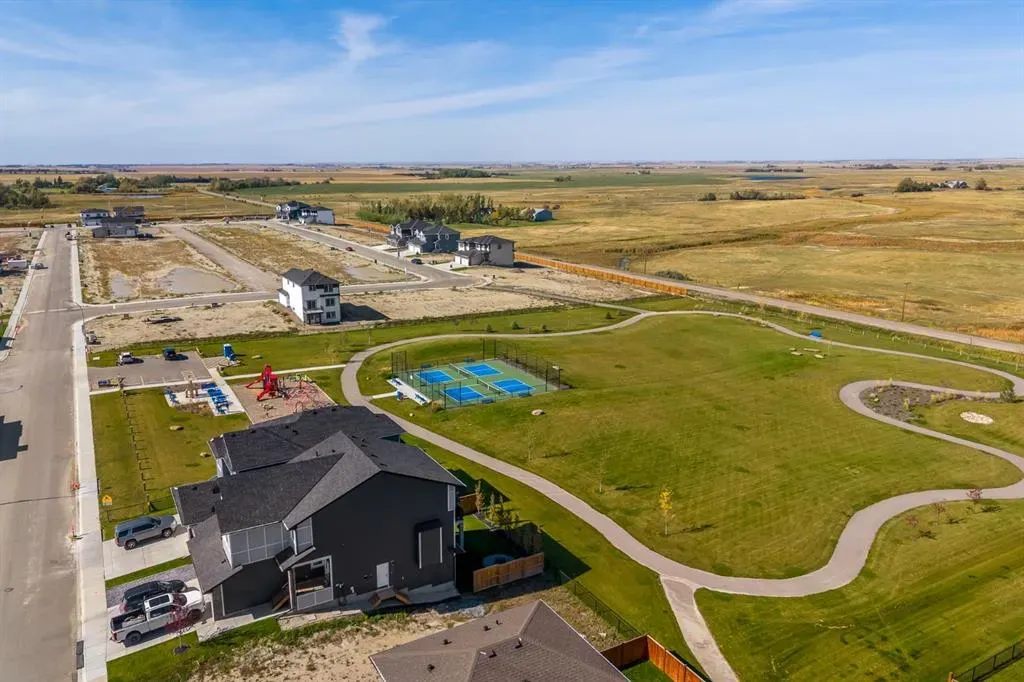 150 Lakewood Crescent