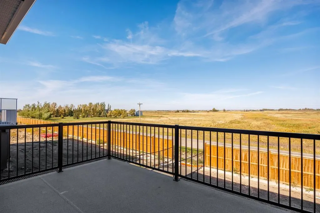 150 Lakewood Crescent