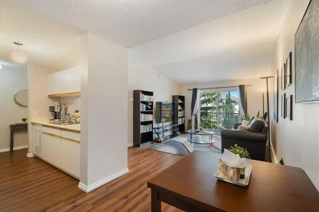 33 Arbour Grove Close NW #413