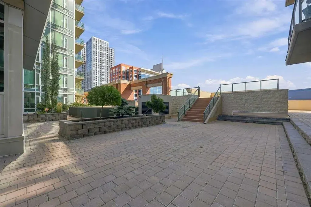 210 15 Avenue SE #2106