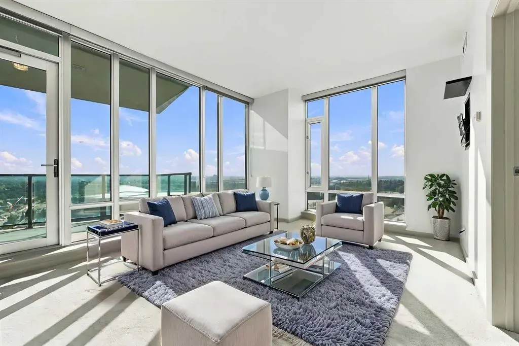210 15 Avenue SE #2106