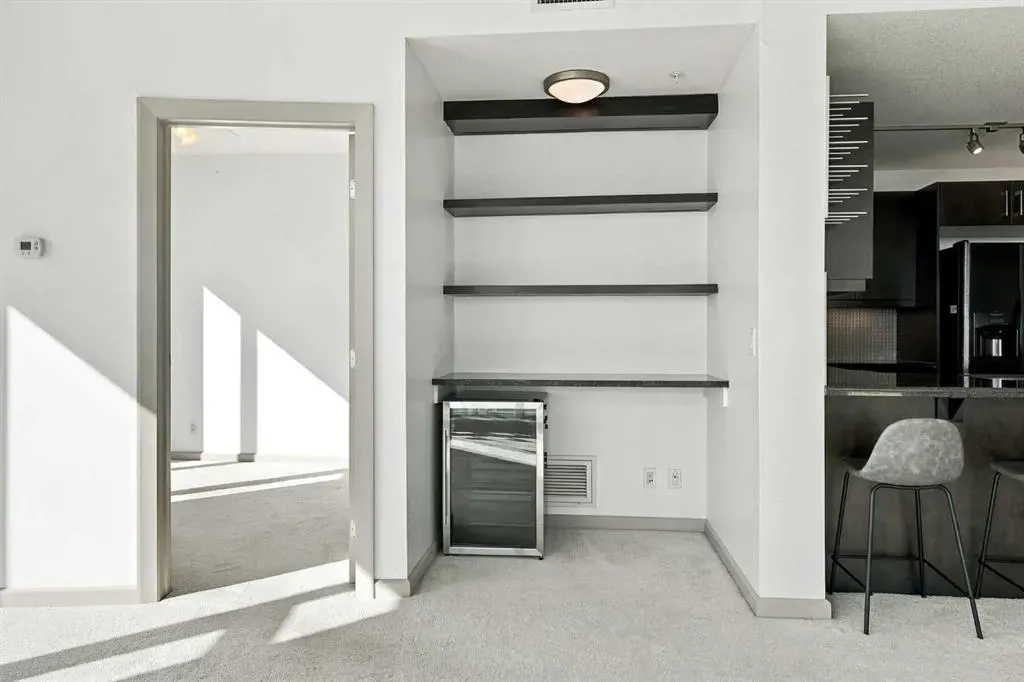 210 15 Avenue SE #2106