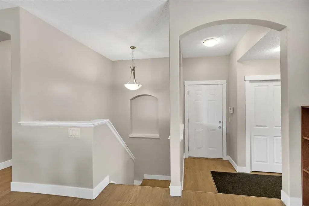 115 Strathmore Lakes Common