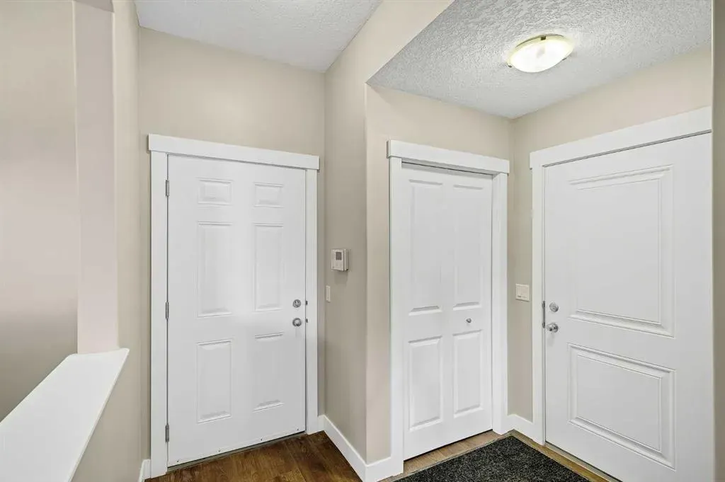 115 Strathmore Lakes Common
