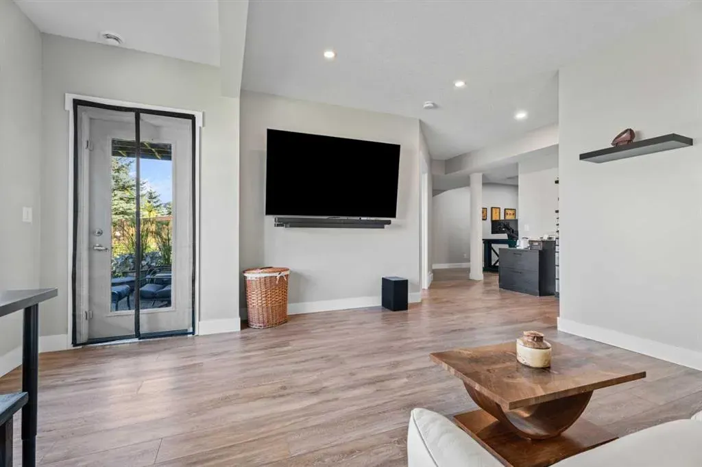 25 Cimarron Springs Court