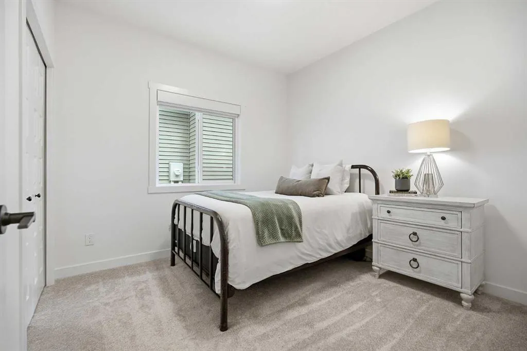 13 Bayview Mews SW