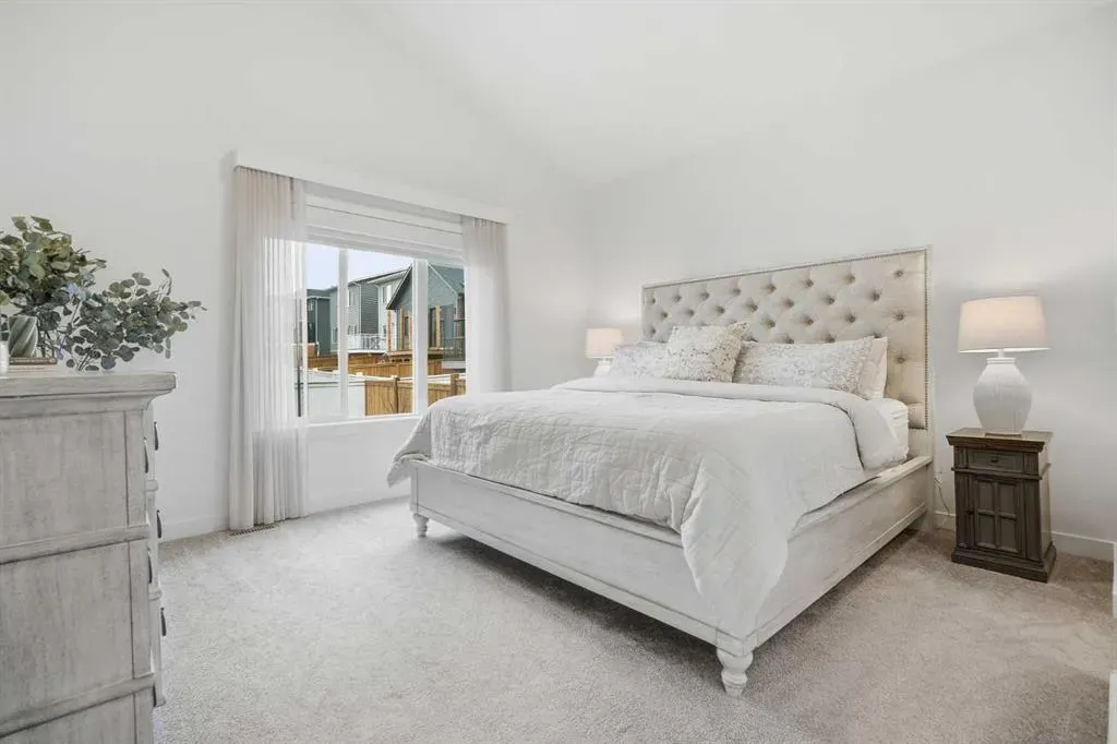 13 Bayview Mews SW