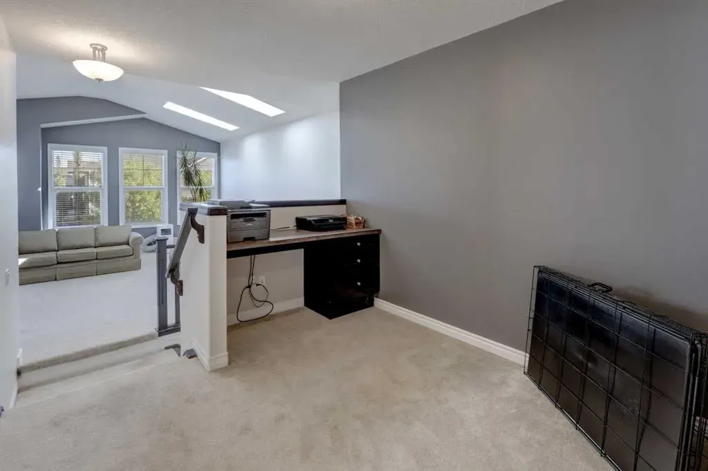 45 Royal Oak Manor NW
