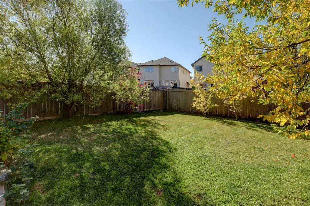 45 Royal Oak Manor NW