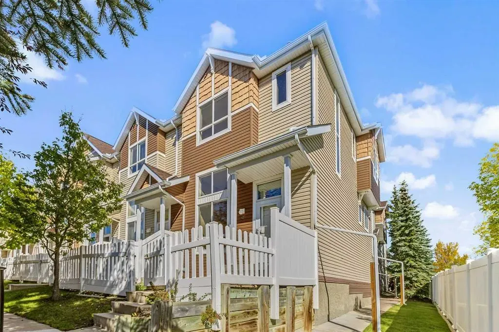 10 Tuscany Court NW