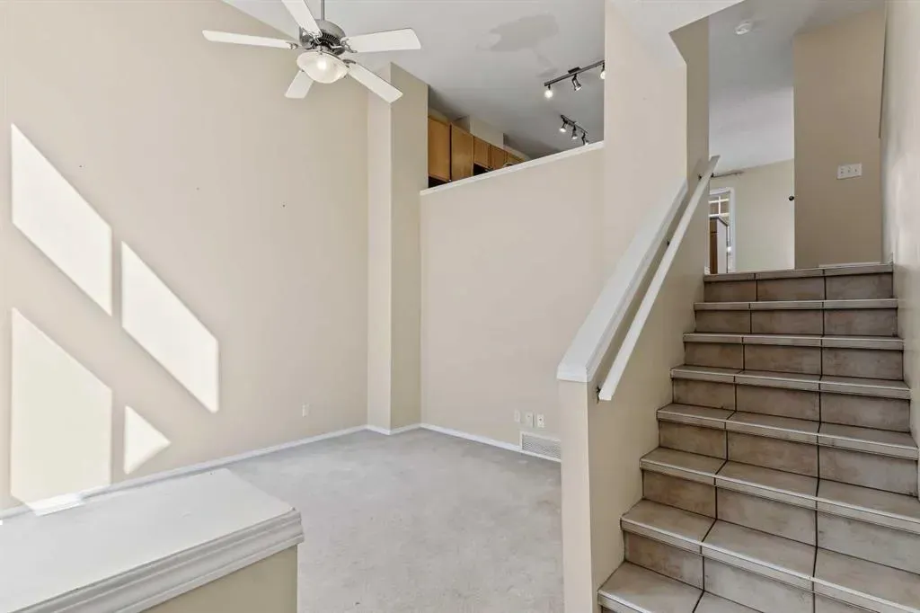 10 Tuscany Court NW