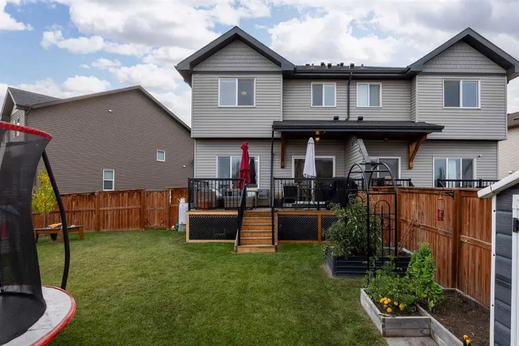 112 Reunion Loop NW