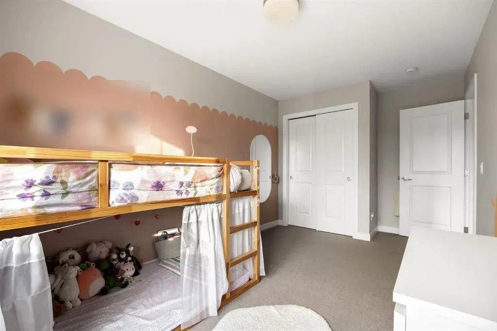 112 Reunion Loop NW