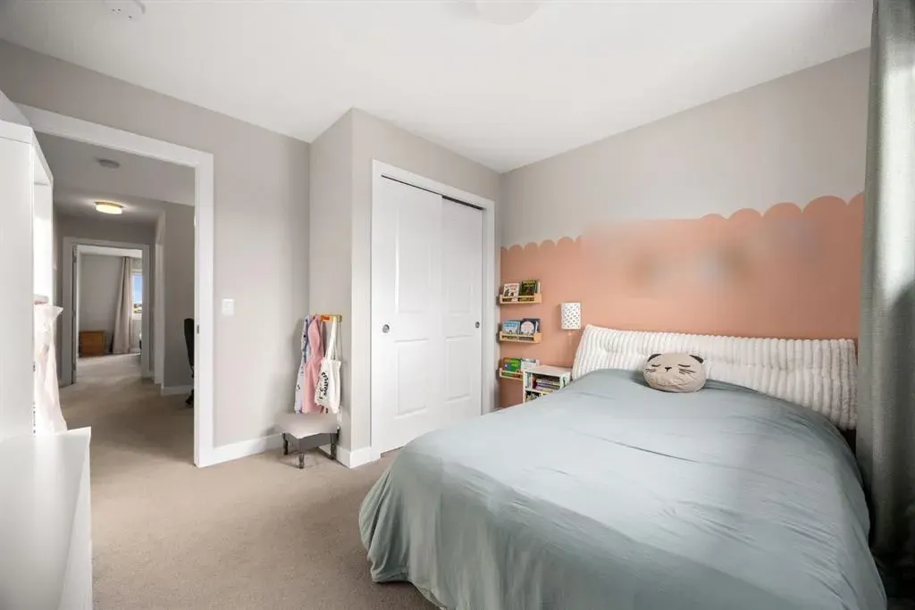 112 Reunion Loop NW