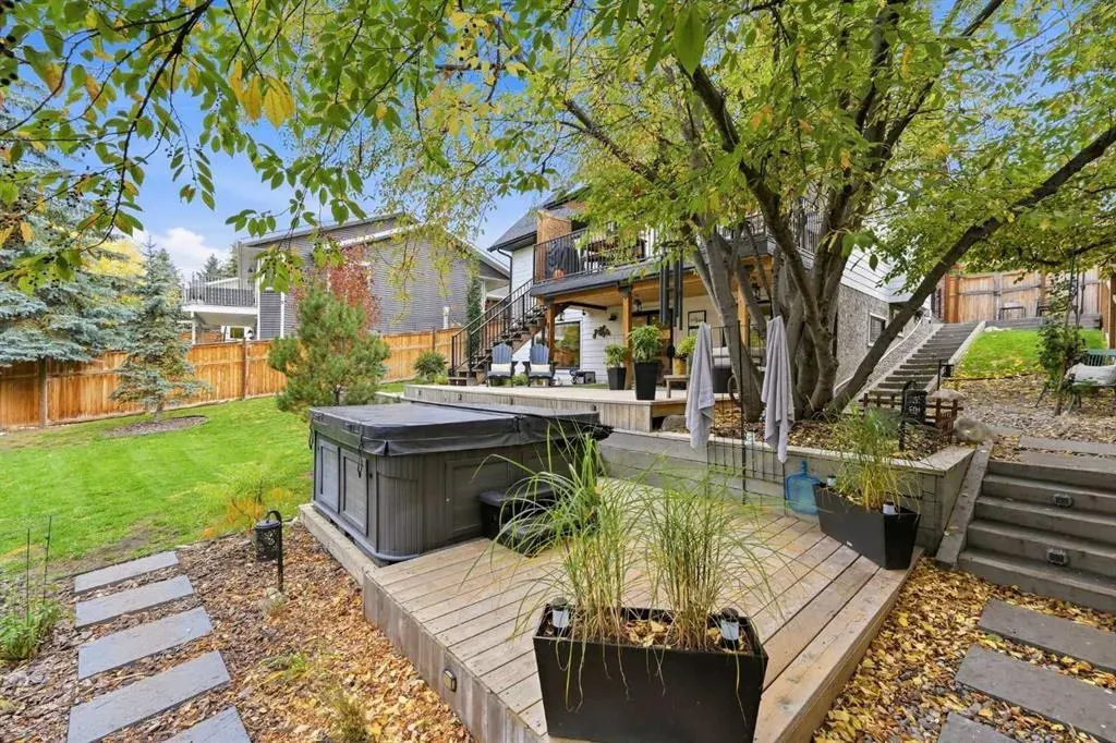 14 Riverside Place
