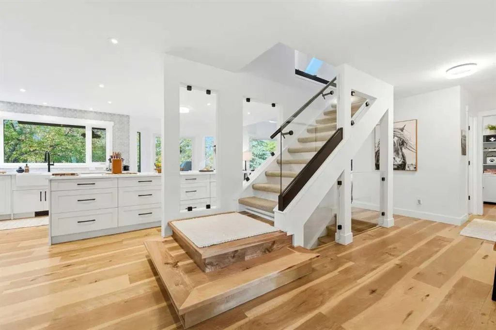 14 Riverside Place