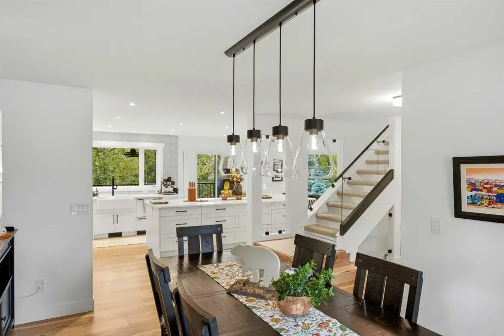 14 Riverside Place
