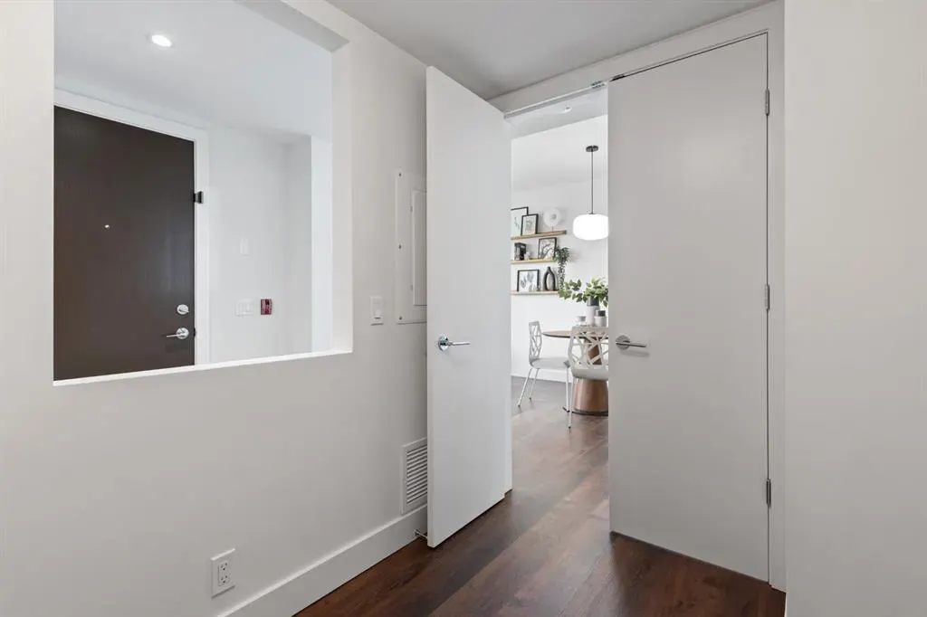 1025 5 Avenue SW #109
