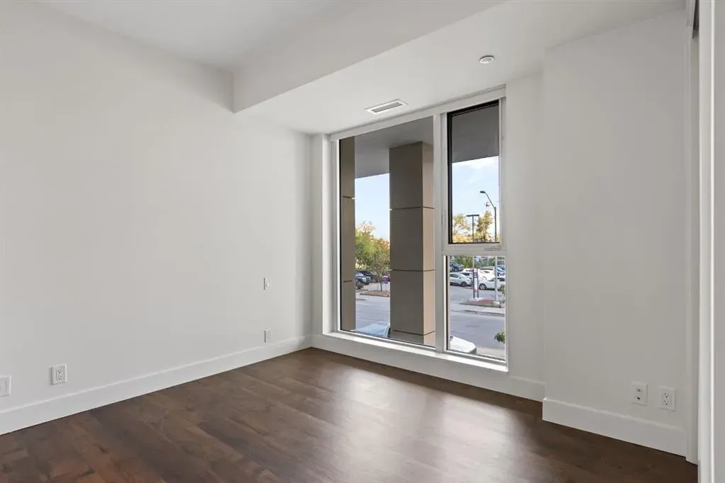 1025 5 Avenue SW #109