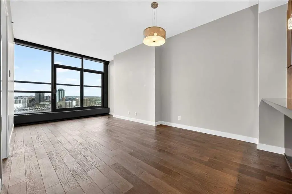 225 11 Avenue SE #1802