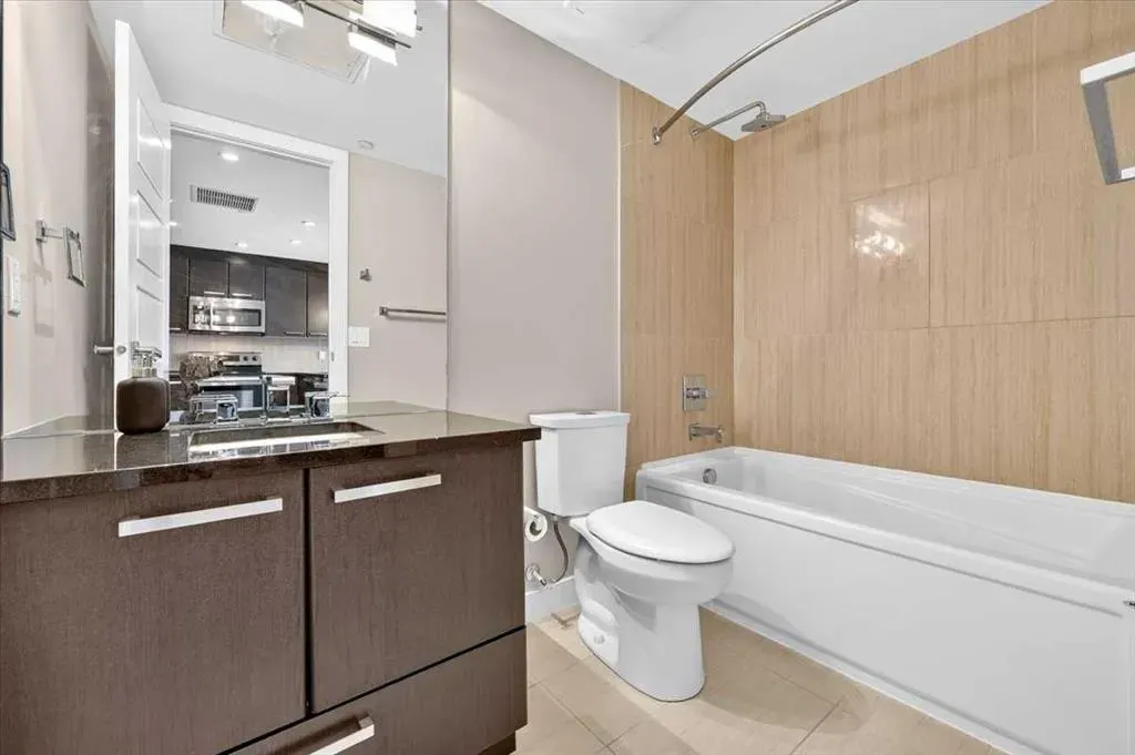 225 11 Avenue SE #1802