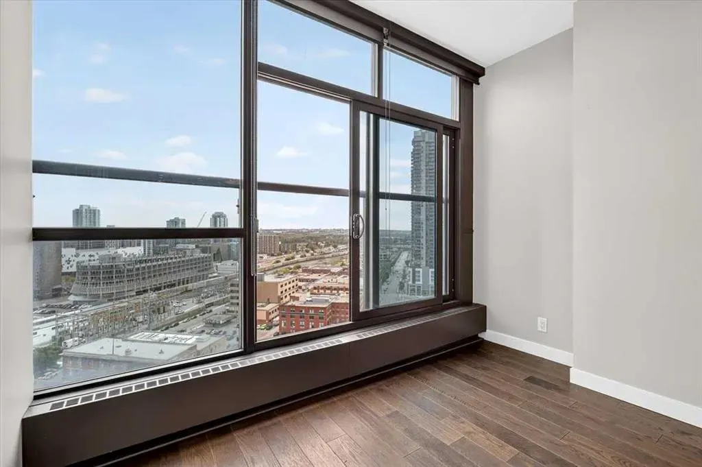 225 11 Avenue SE #1802