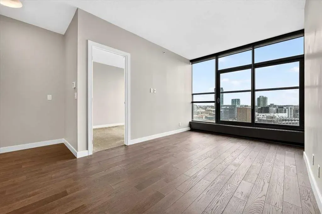225 11 Avenue SE #1802