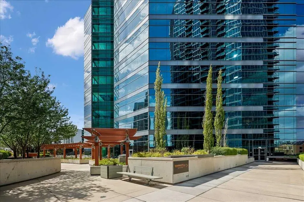 225 11 Avenue SE #1802