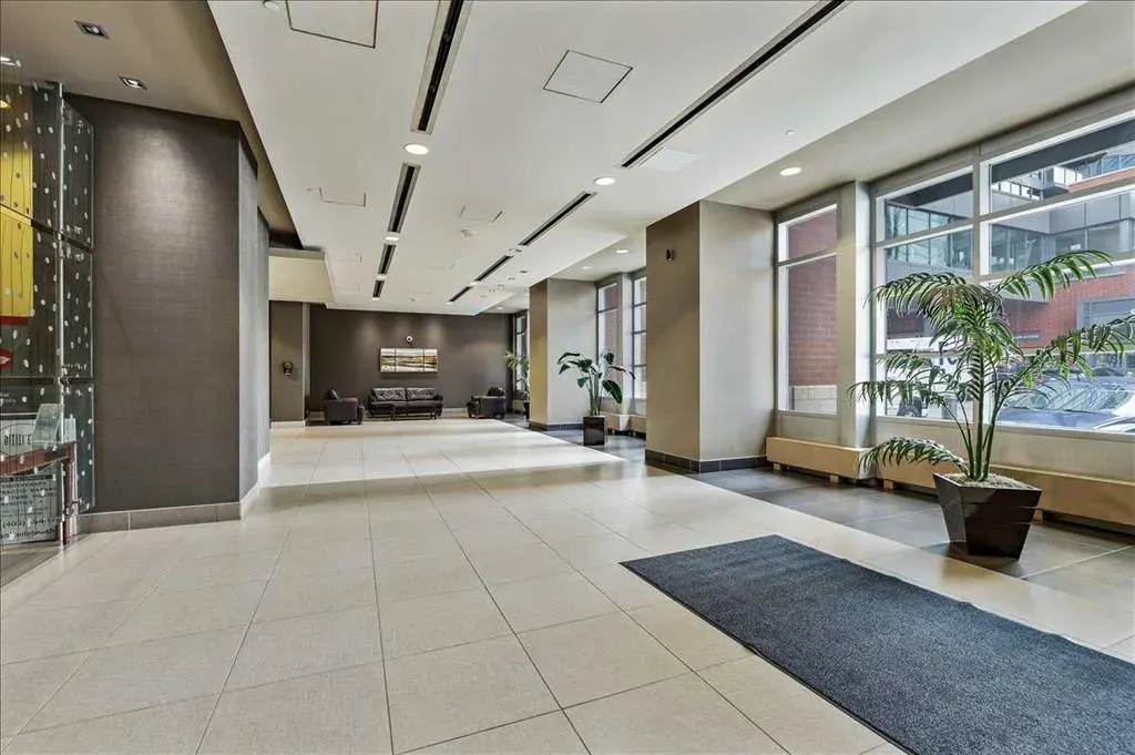 225 11 Avenue SE #1802
