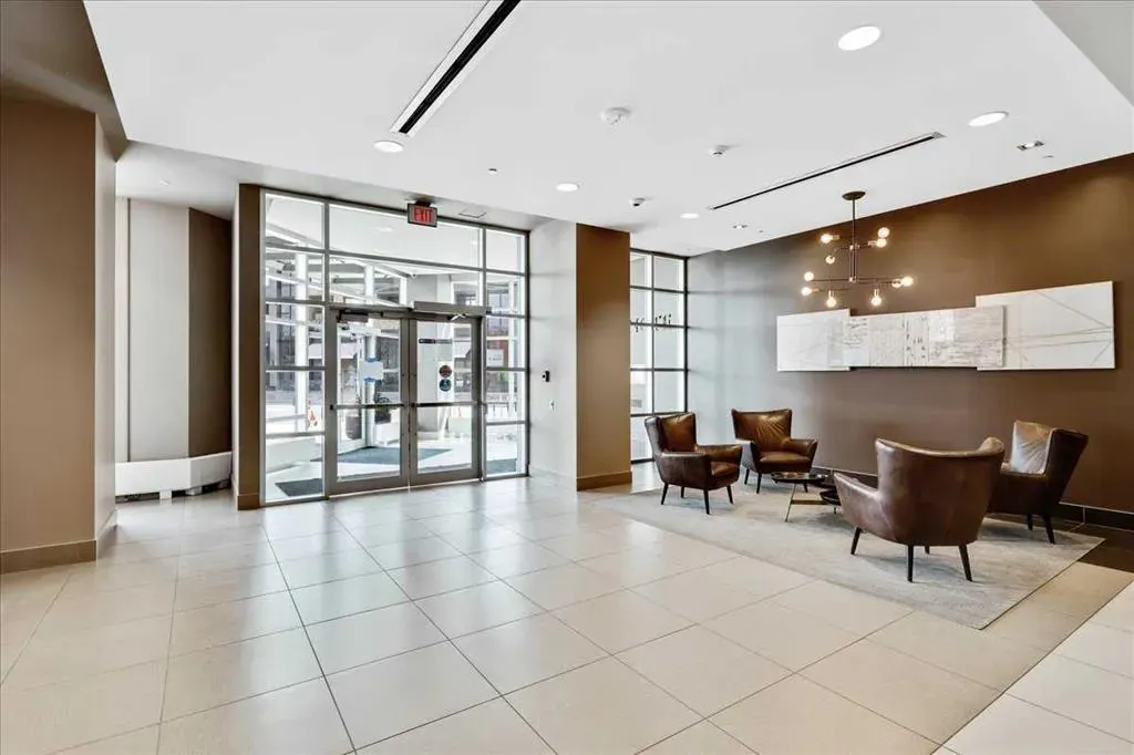 225 11 Avenue SE #1802