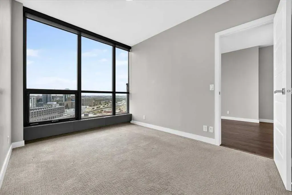 225 11 Avenue SE #1802