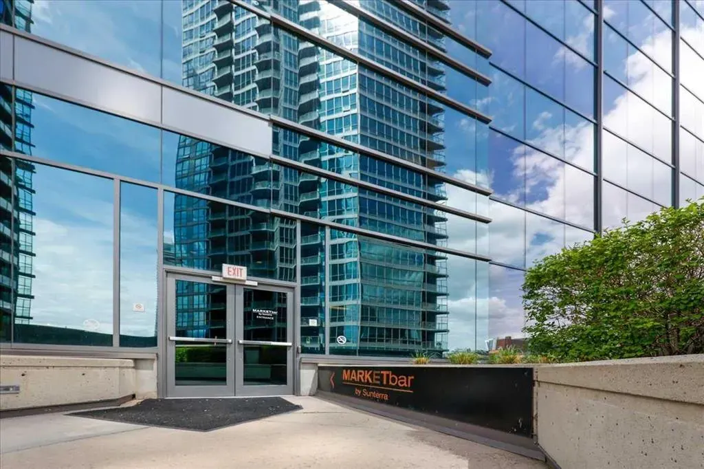 225 11 Avenue SE #1802