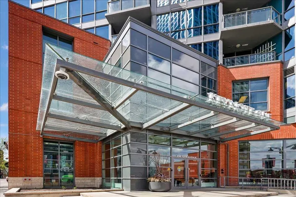 225 11 Avenue SE #1802