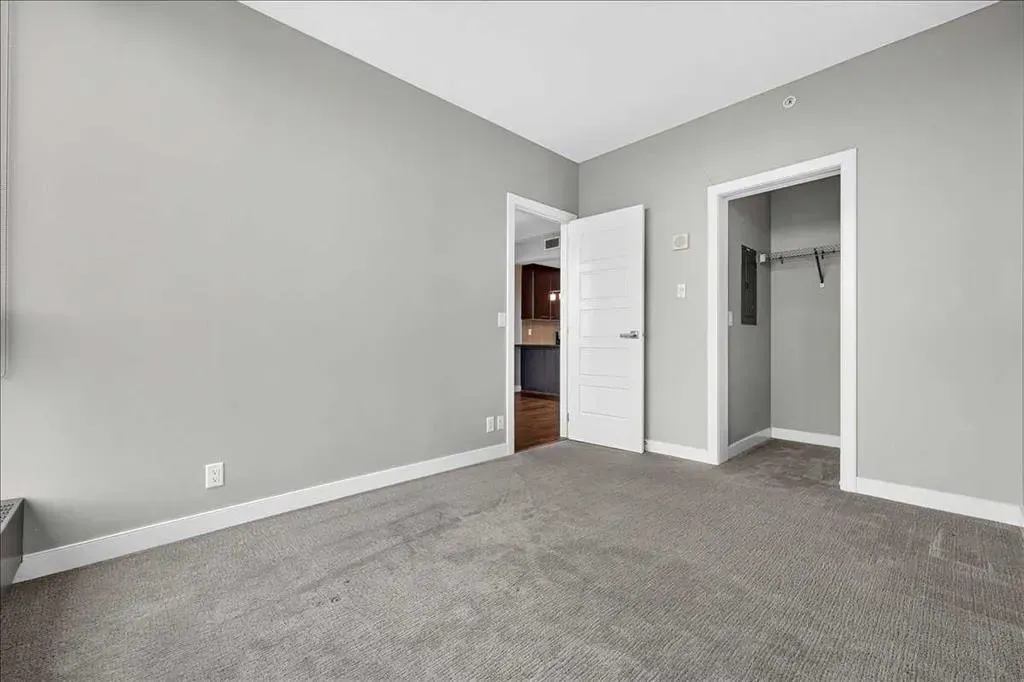 225 11 Avenue SE #1802