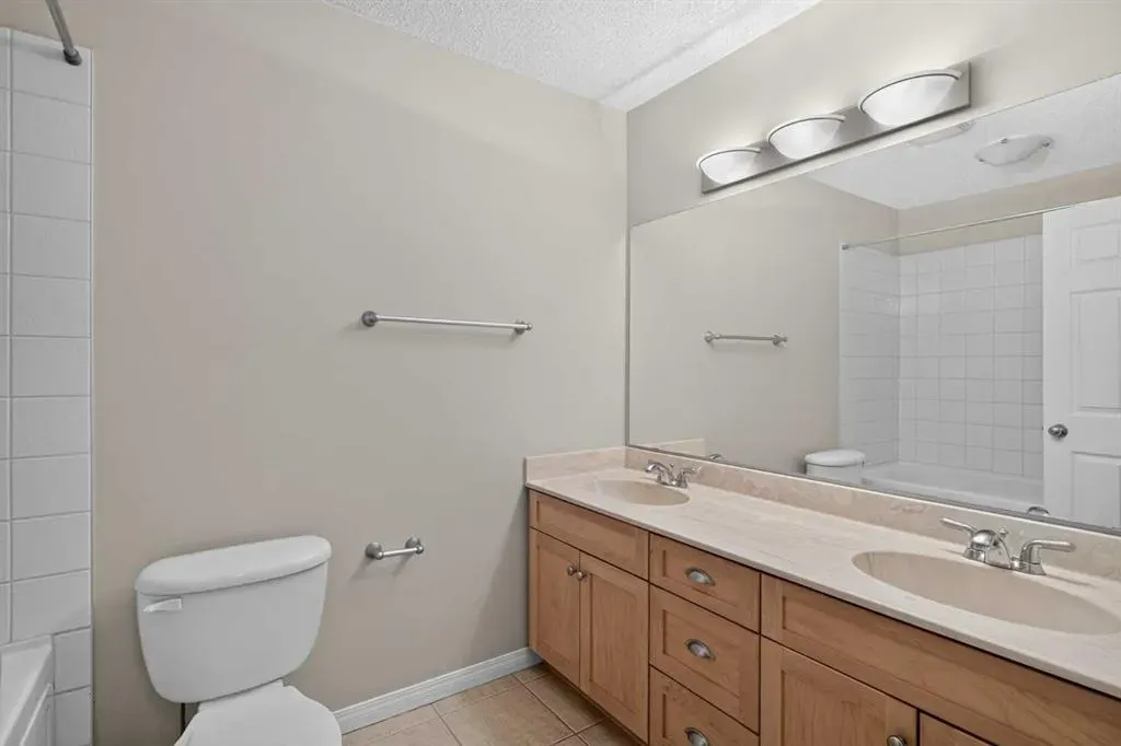 2416 Erlton Street SW #305