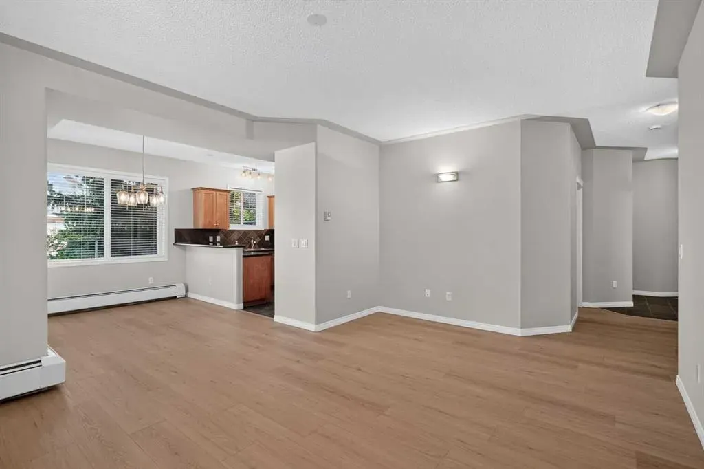 2416 Erlton Street SW #305