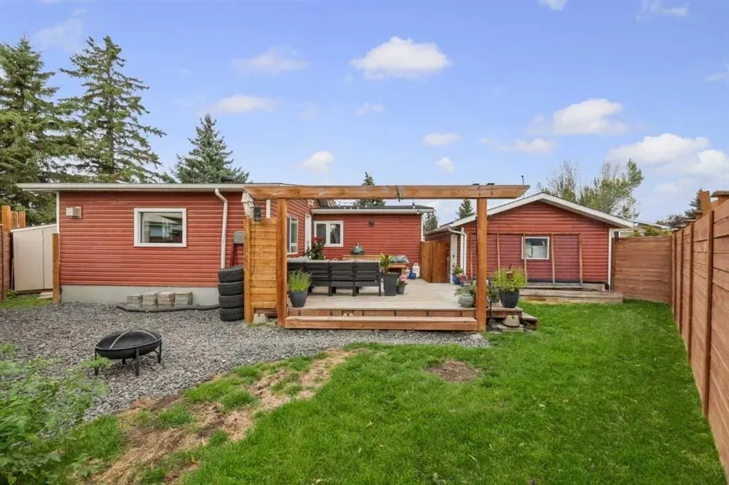 169 Spring Haven Mews SE