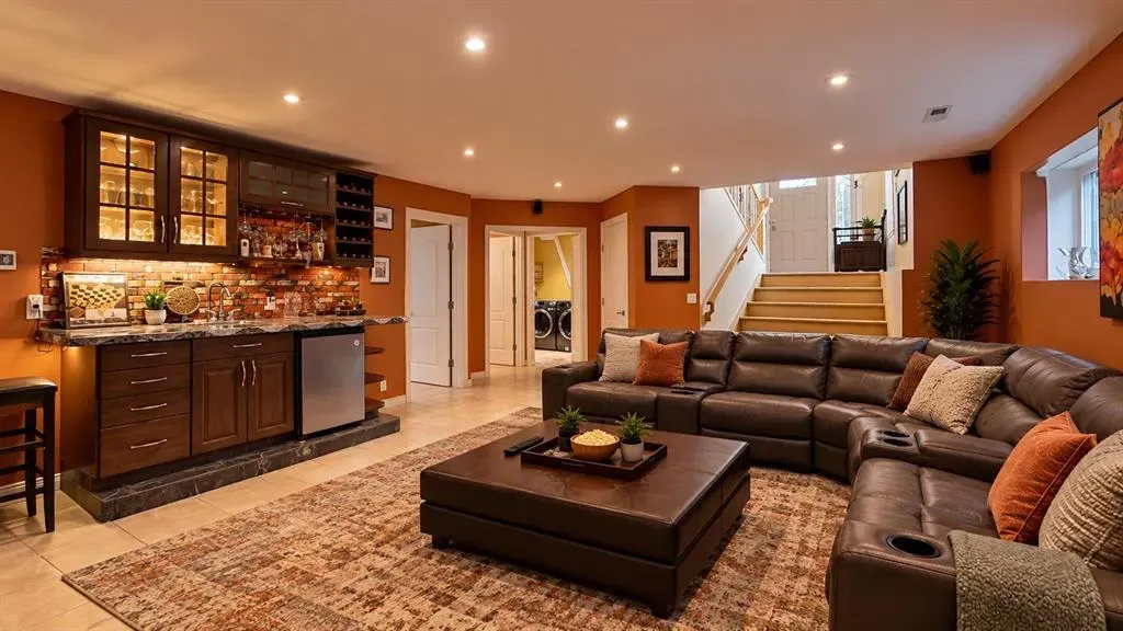 18 Tuscany Meadows Heights NW
