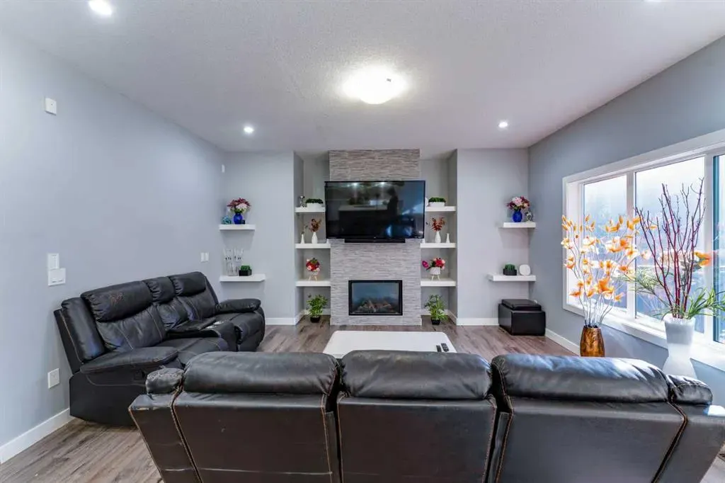 227 Bayview Street SW