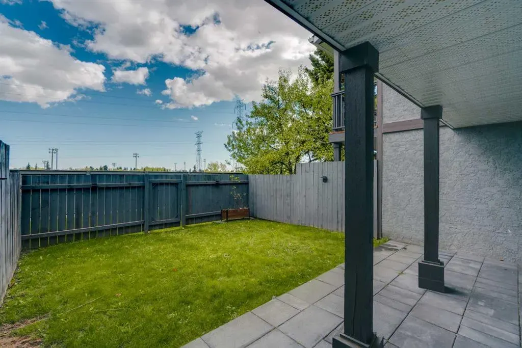 1205 Signal Hill Green SW