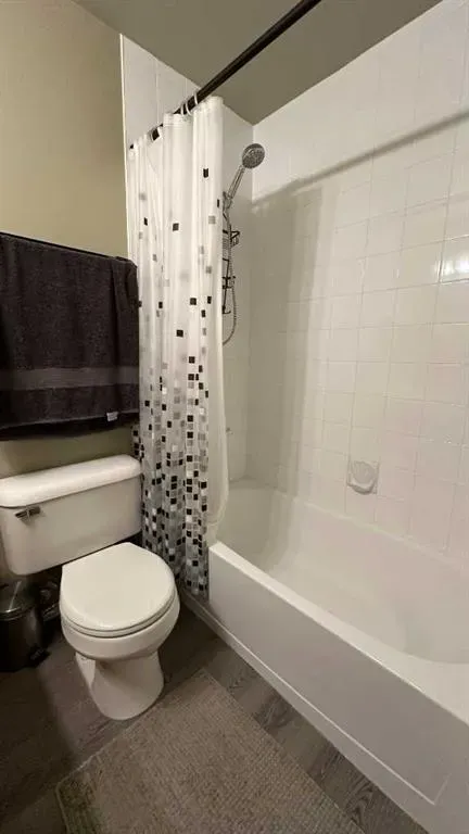 1111 6 Avenue SW #212