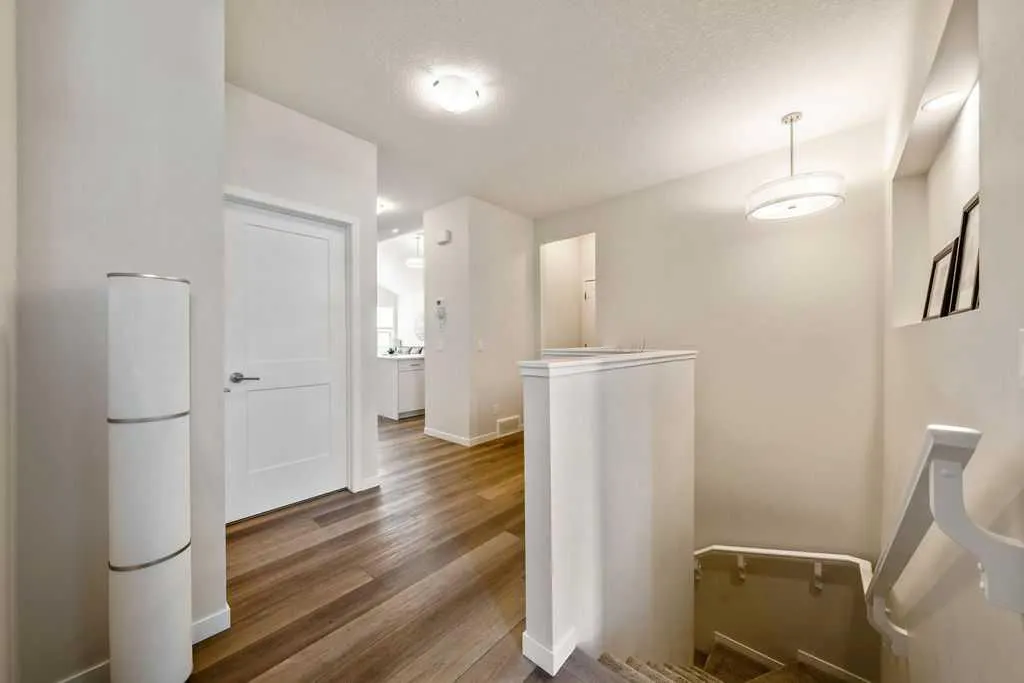 529 Montana Bay SE