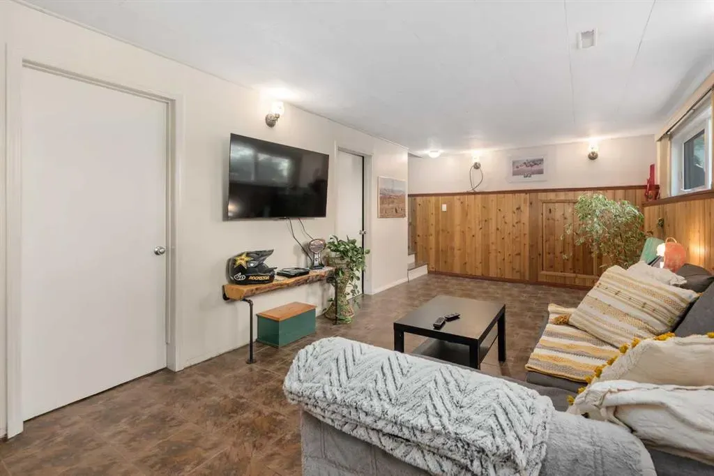 235007 Range Road 284