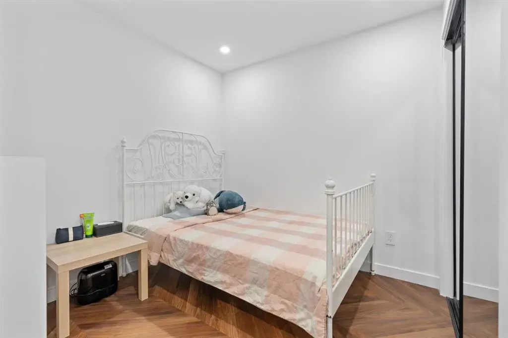 8505 Broadcast Avenue SW #707