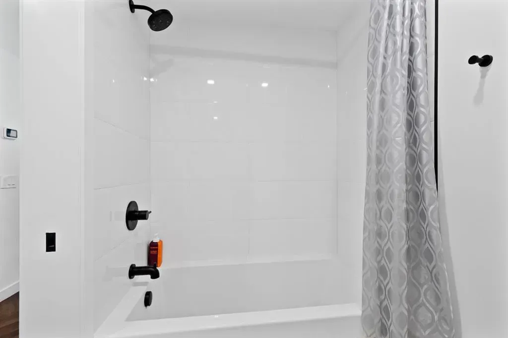 8505 Broadcast Avenue SW #707